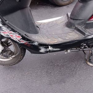 Meet your Posher, Jonathan